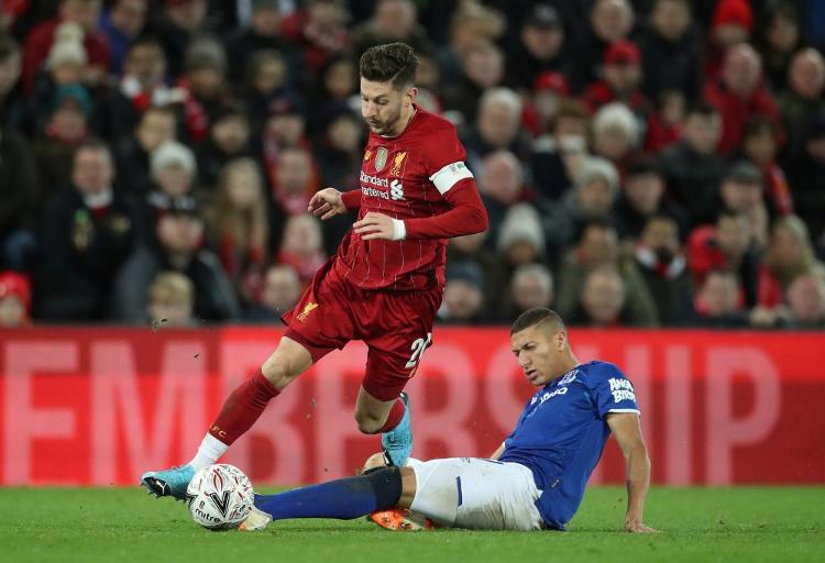 全球视野：澳门博彩业从“贵宾厅”向“大众场”转型的阵痛与机遇。（全球视角下的澳门博彩业：从贵宾厅到大众场的转型挑战与机遇）