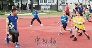 记者：中英青训交流会上对15天7赛进行了反思，会给球员带来风险